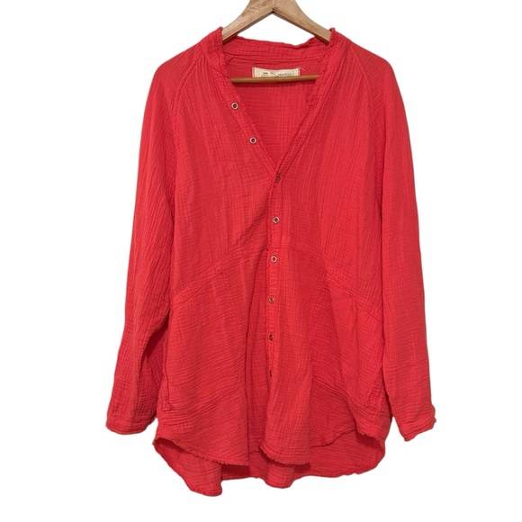 Free People We the Free Oversized Distressed Pink Rose Button Down Shirt Size XS - Picture 3 of 11